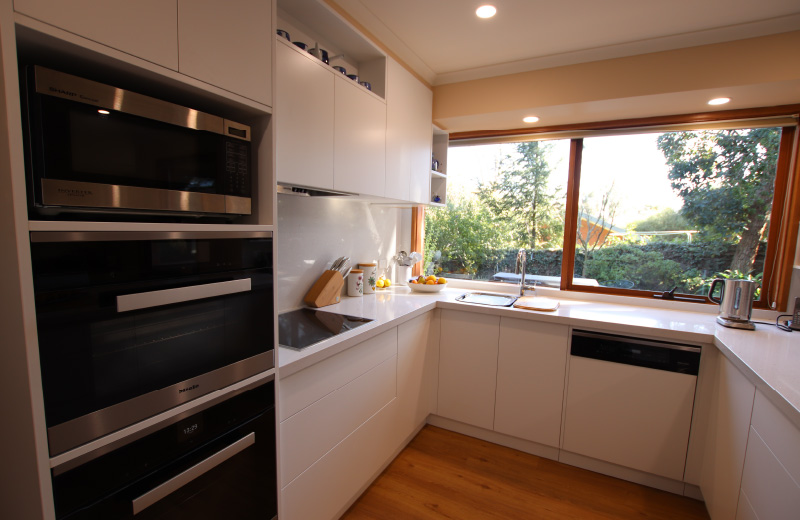 New kitchen and laundry renovation in Black Hill, Ballarat by Complete Style Joinery