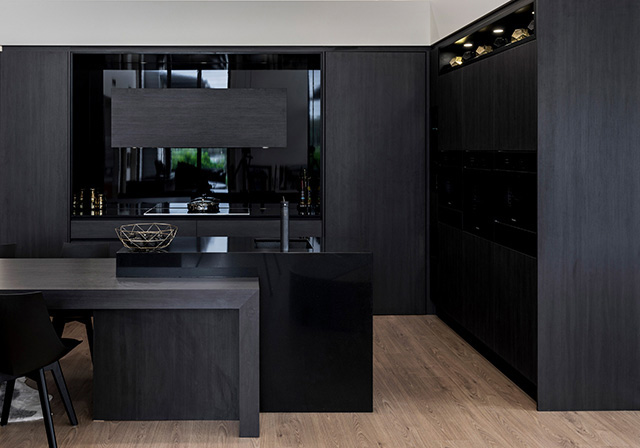 Germancraft Noir kitchen micro moment detail