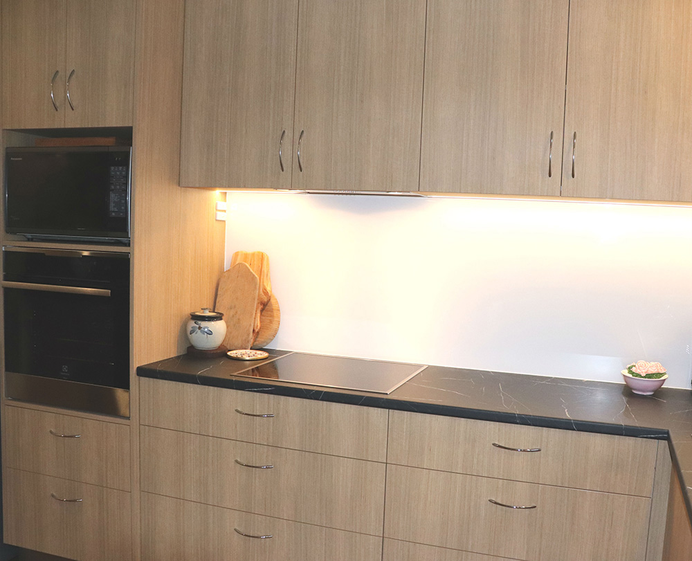 Polytec Ravine board kitchen with laminate benchtop