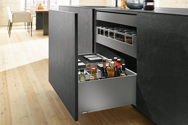Premium kitchen hardware, drawers and storage systems by Complete Style Joinery
