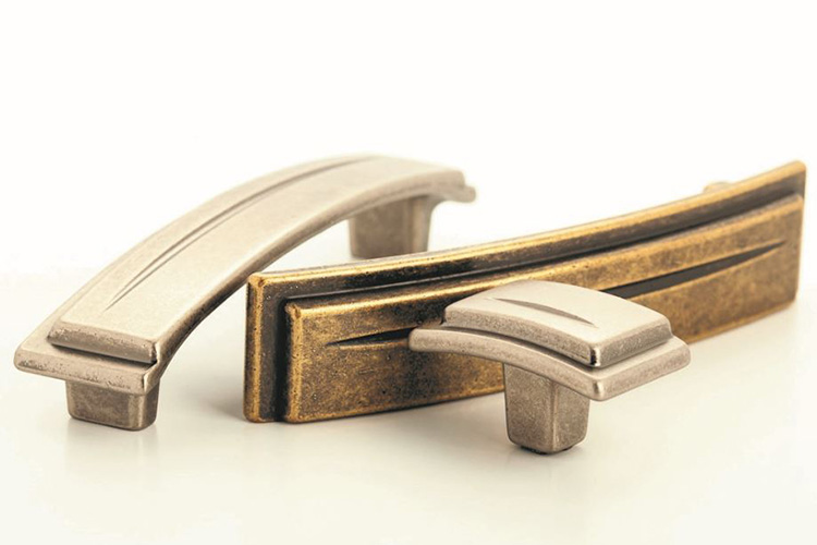 Cabinet handle and pull selection by Complete Style Joinery in Ballarat